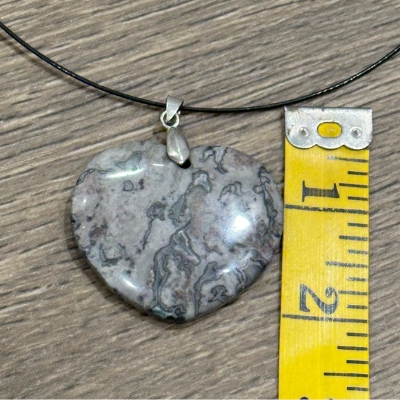 Heart-Shaped Gray Stone Pendant Necklace – One of a Kind - Picture 3 of 3